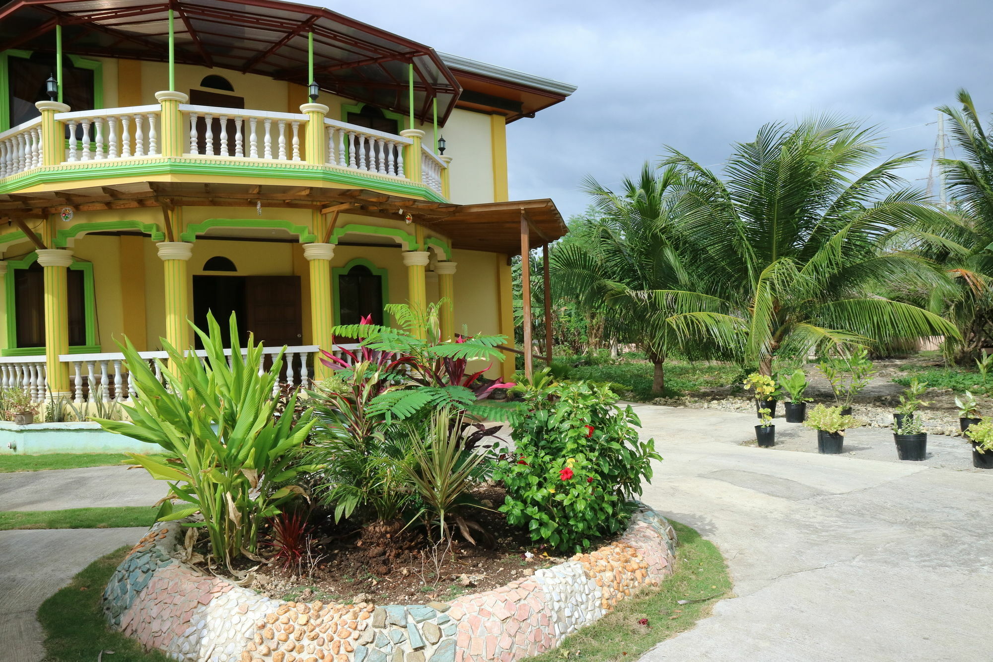 Oyo 422 Villa Emilia Pension House Panglao Dış mekan fotoğraf