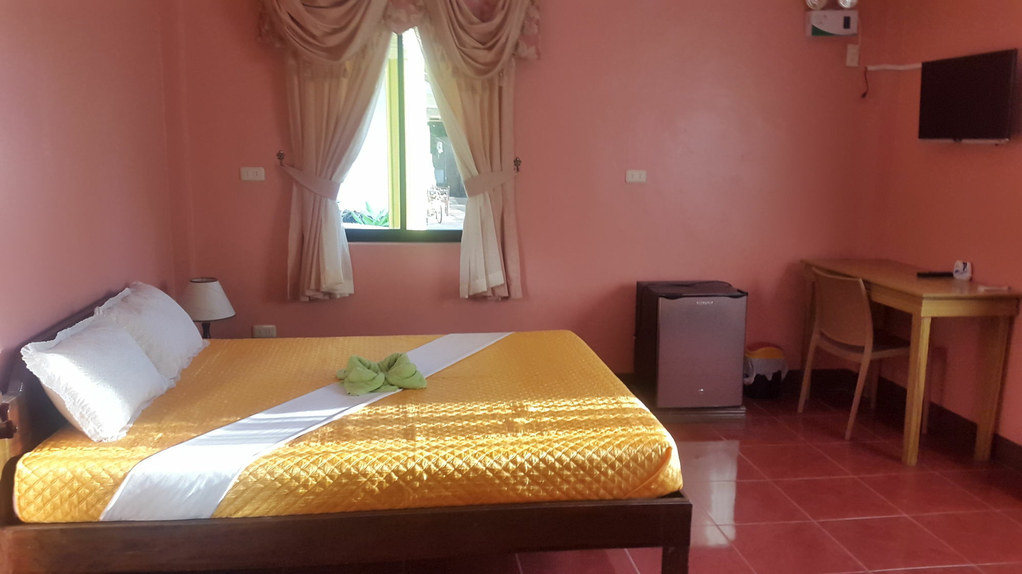 Oyo 422 Villa Emilia Pension House Panglao Dış mekan fotoğraf