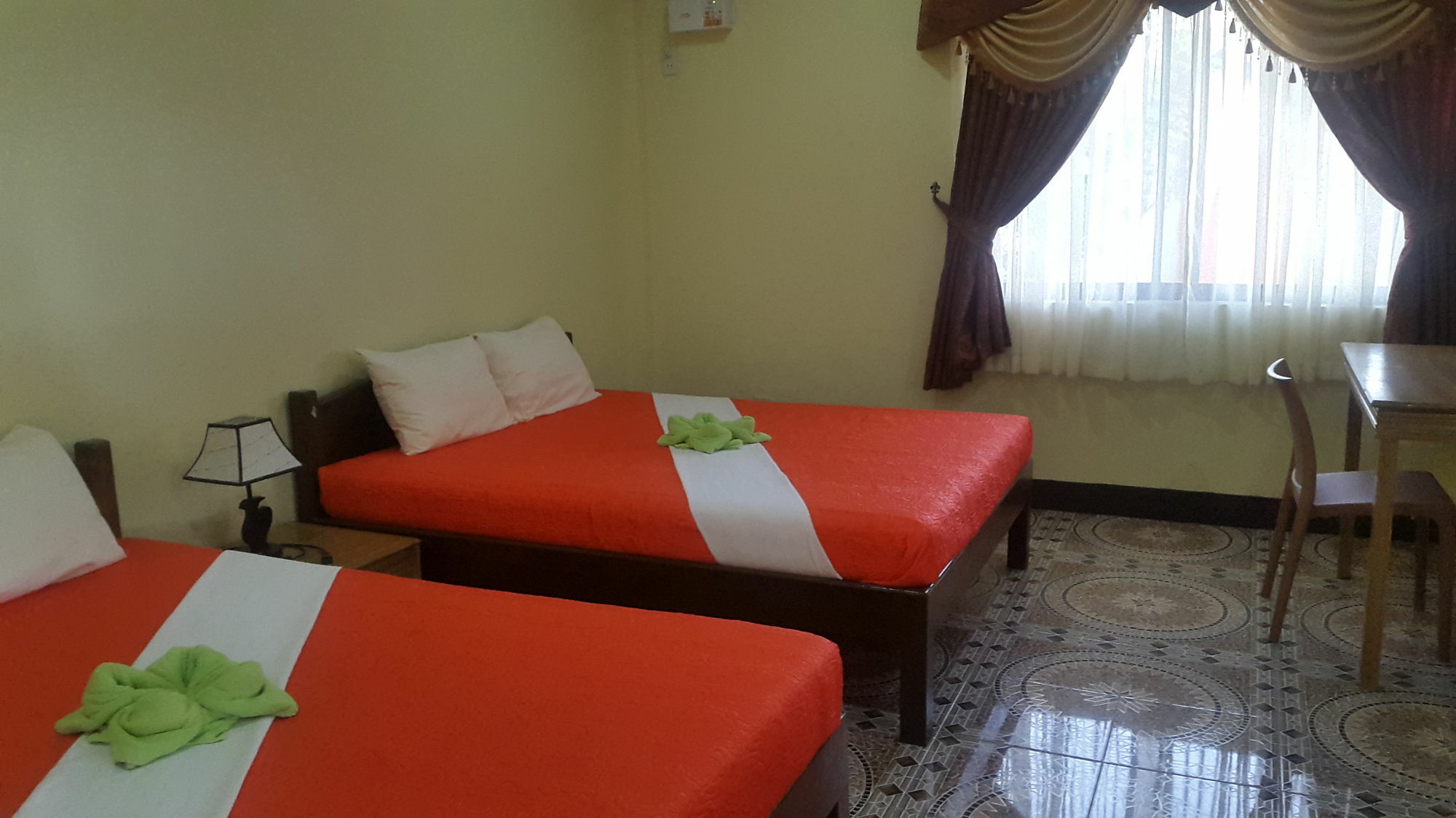 Oyo 422 Villa Emilia Pension House Panglao Dış mekan fotoğraf
