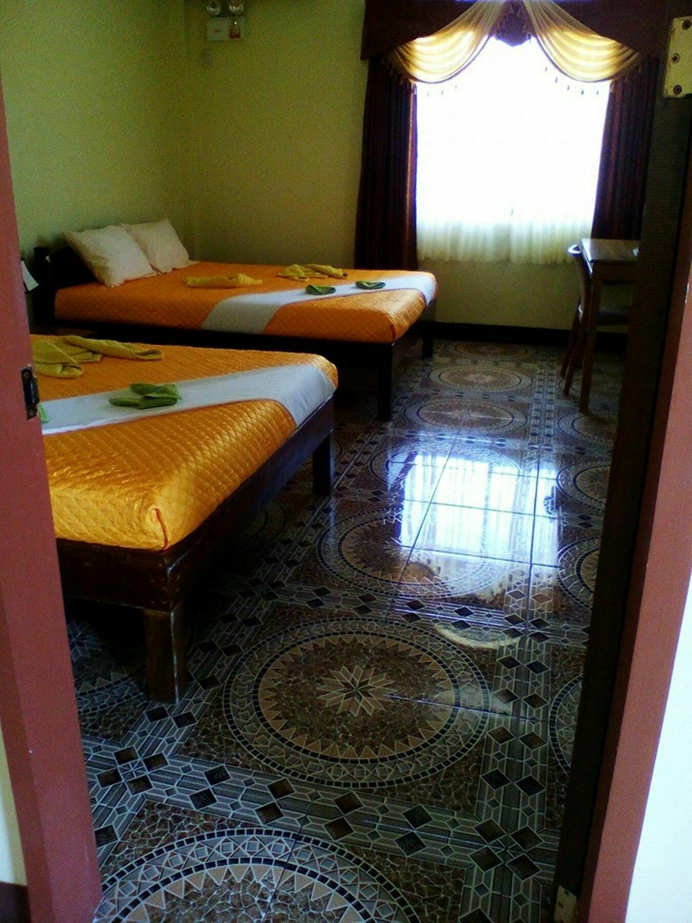 Oyo 422 Villa Emilia Pension House Panglao Dış mekan fotoğraf